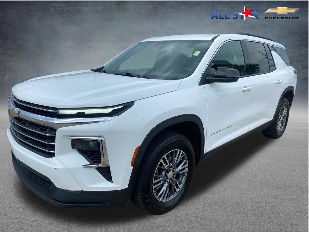 2025 Chevrolet Traverse LT