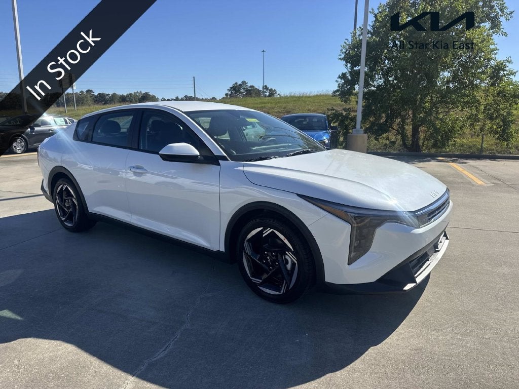 2027 Kia K4 EX