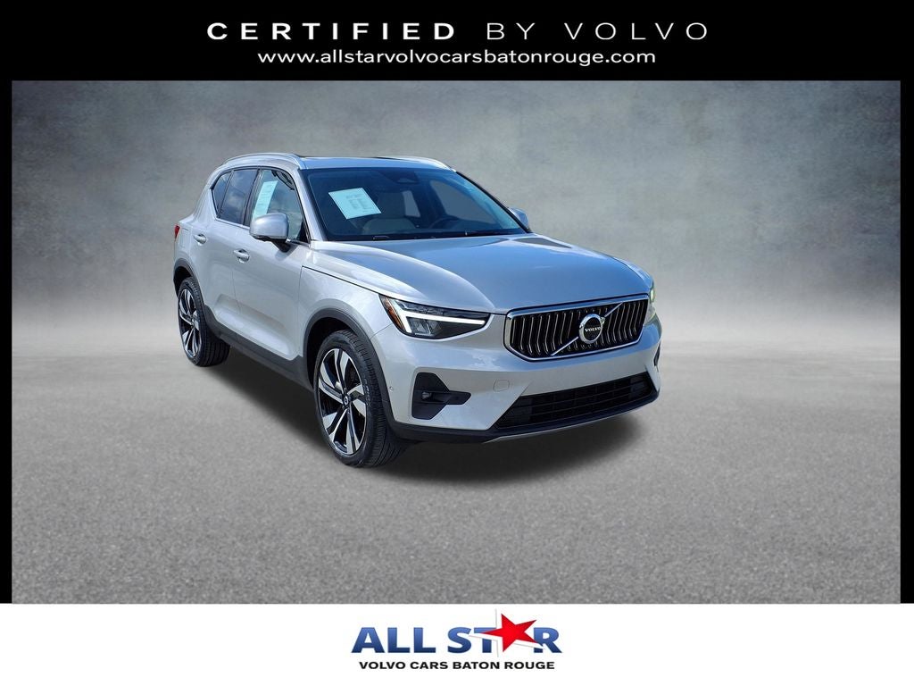 2023 Volvo XC40 B5 Plus Bright Theme