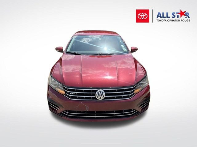 2017 Volkswagen Passat 1.8T R-Line